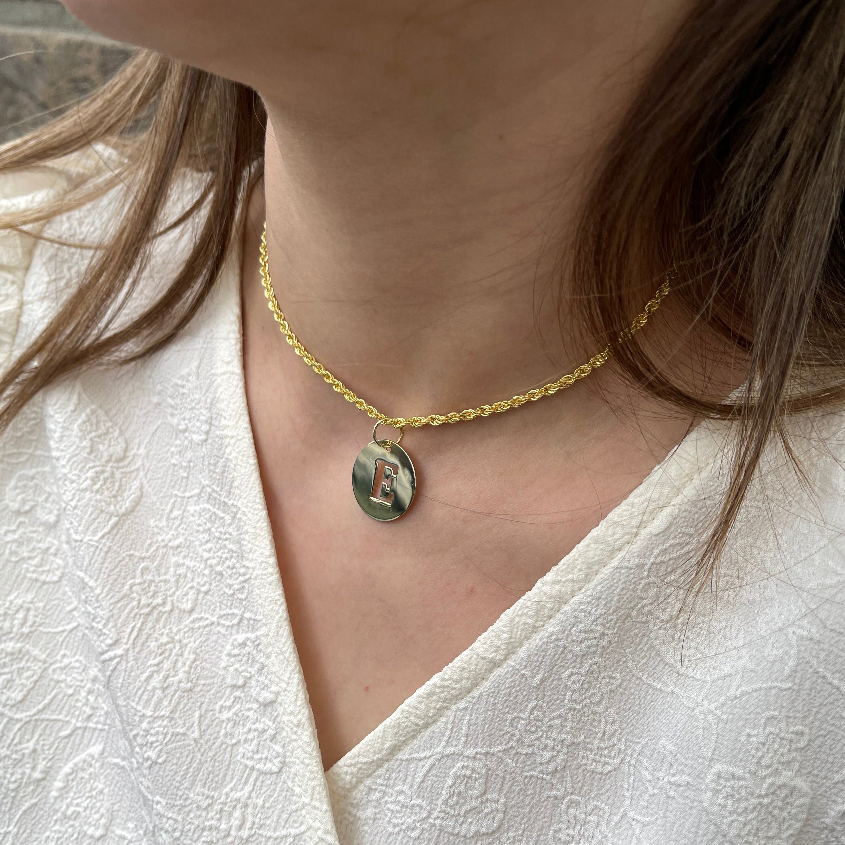 Gevlochten (choker) ketting met initiaal / letter – Gepersonaliseerd, Verguld Zilver