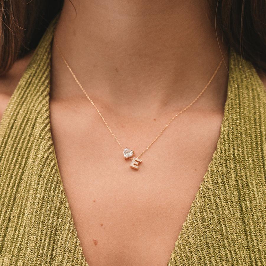 Initiaal ketting met hartvormige zirkonia