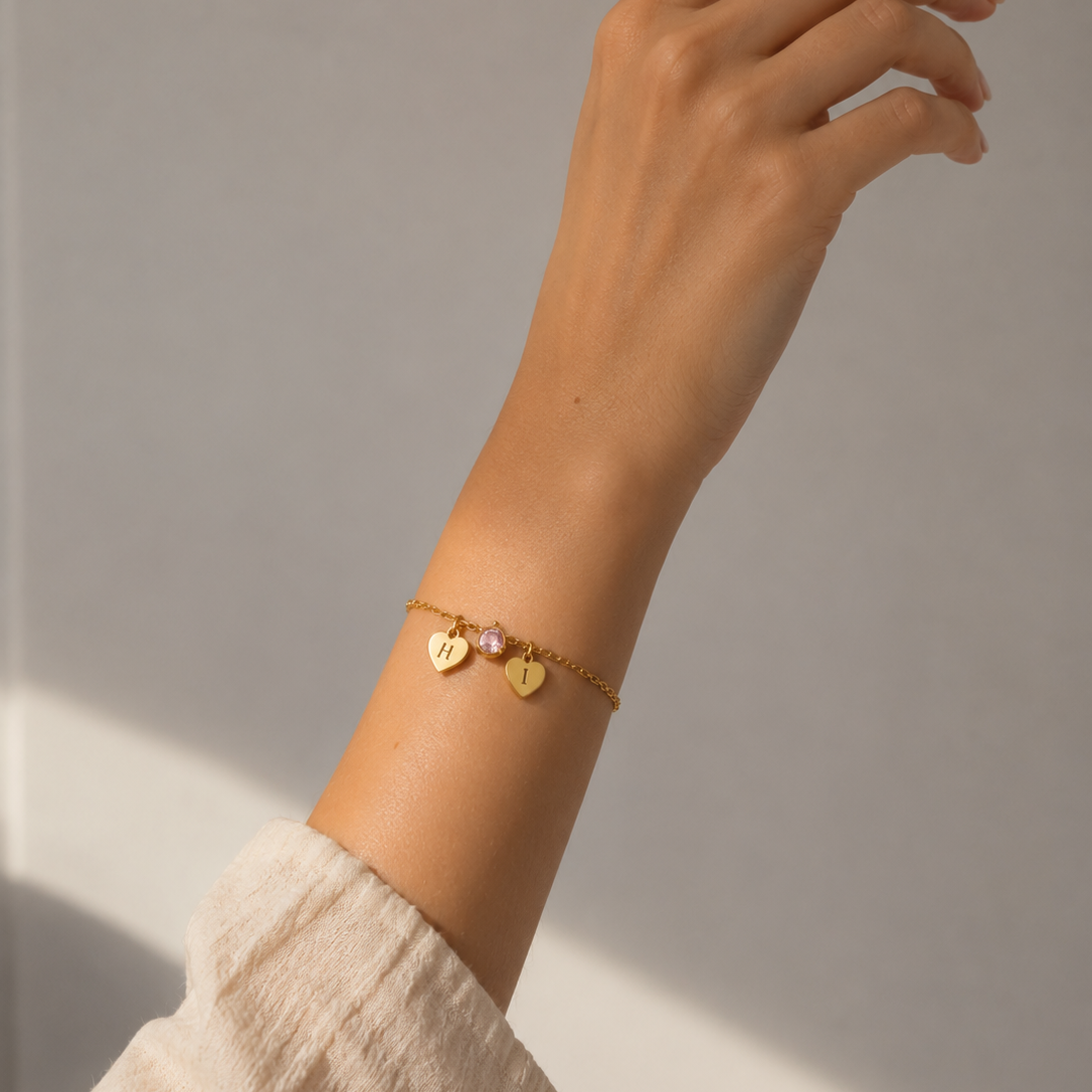 armband met maandsteen hartje bedels