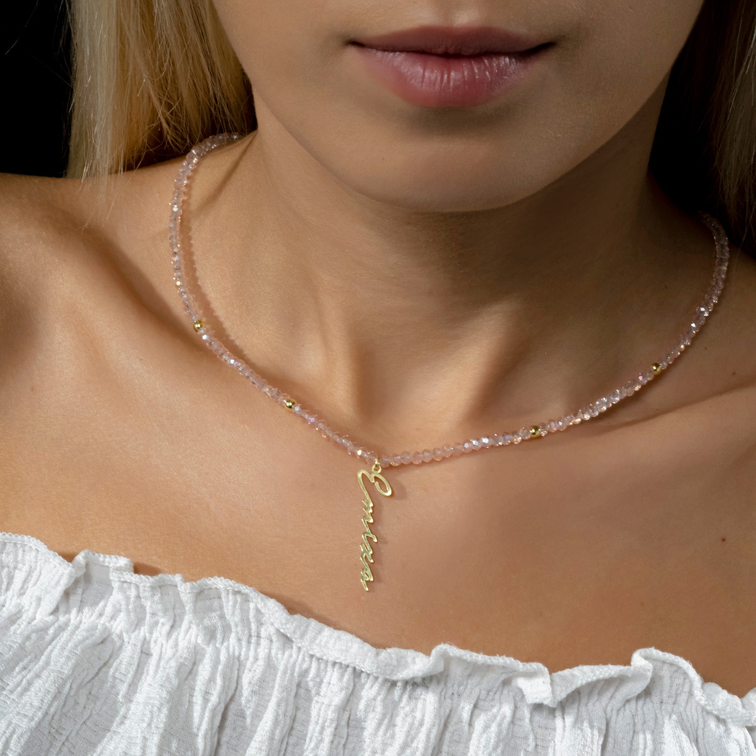 Naamketting handschrift verticaal roze - emiza jewellery