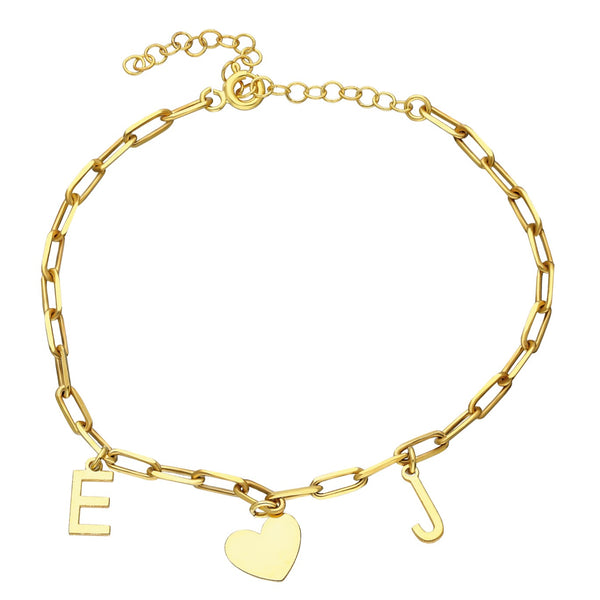 Initiaal armband met hartvormig figuur