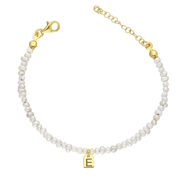 Initiaal armband met parels - mama editie