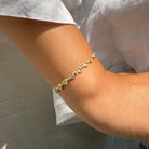Gouden armband met hartvormige zirconia’s


